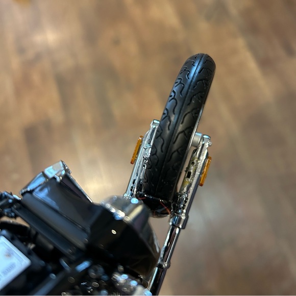 Franklin Mint 2005 Harley-Davidson Road Rally VRSCB V-ROD Limited Edition - Picture 14 of 14